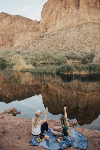 Two people having a picnic. Photo by ELEVATE from Pexels.